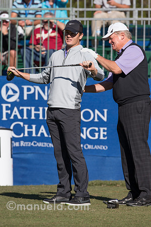 Johnny Miller gives his son Andy a back-rub