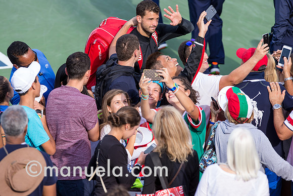 Grigor Dimitrov (BUL) with fans