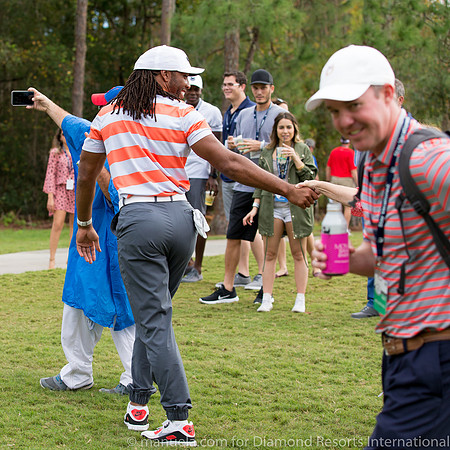 Larry Fitzgerald talks to fans