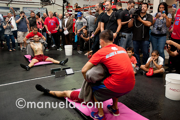 Miguel Cotto trains for his fight against Delvin Rodriguez on Oct 5