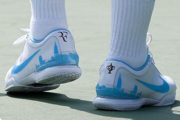 Shoes of Roger Federer with Manhattan Skyline (SUI)